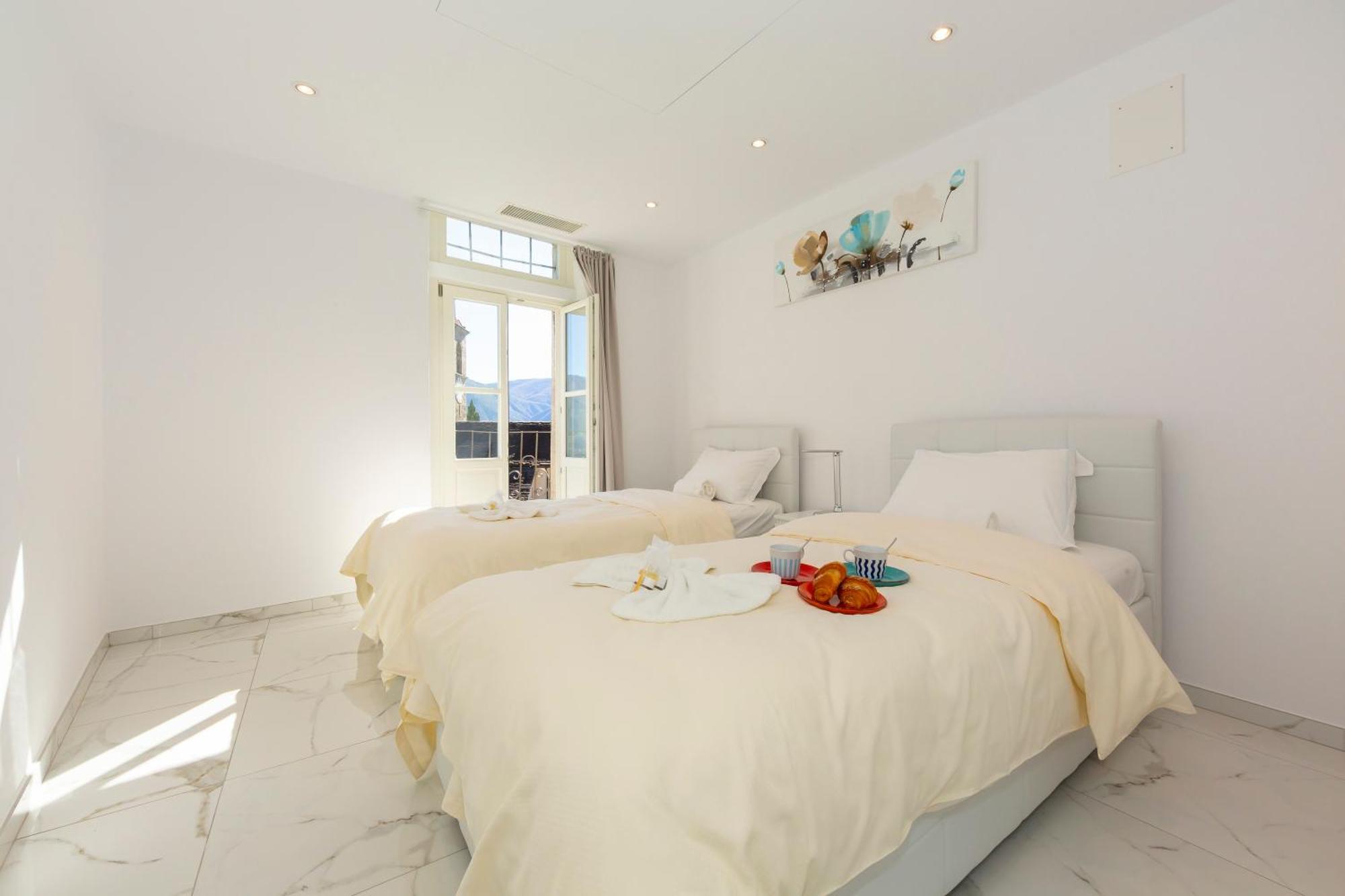 Yellow View Apartment - Happy Rentals رونكو سوبرا أسكونا المظهر الخارجي الصورة