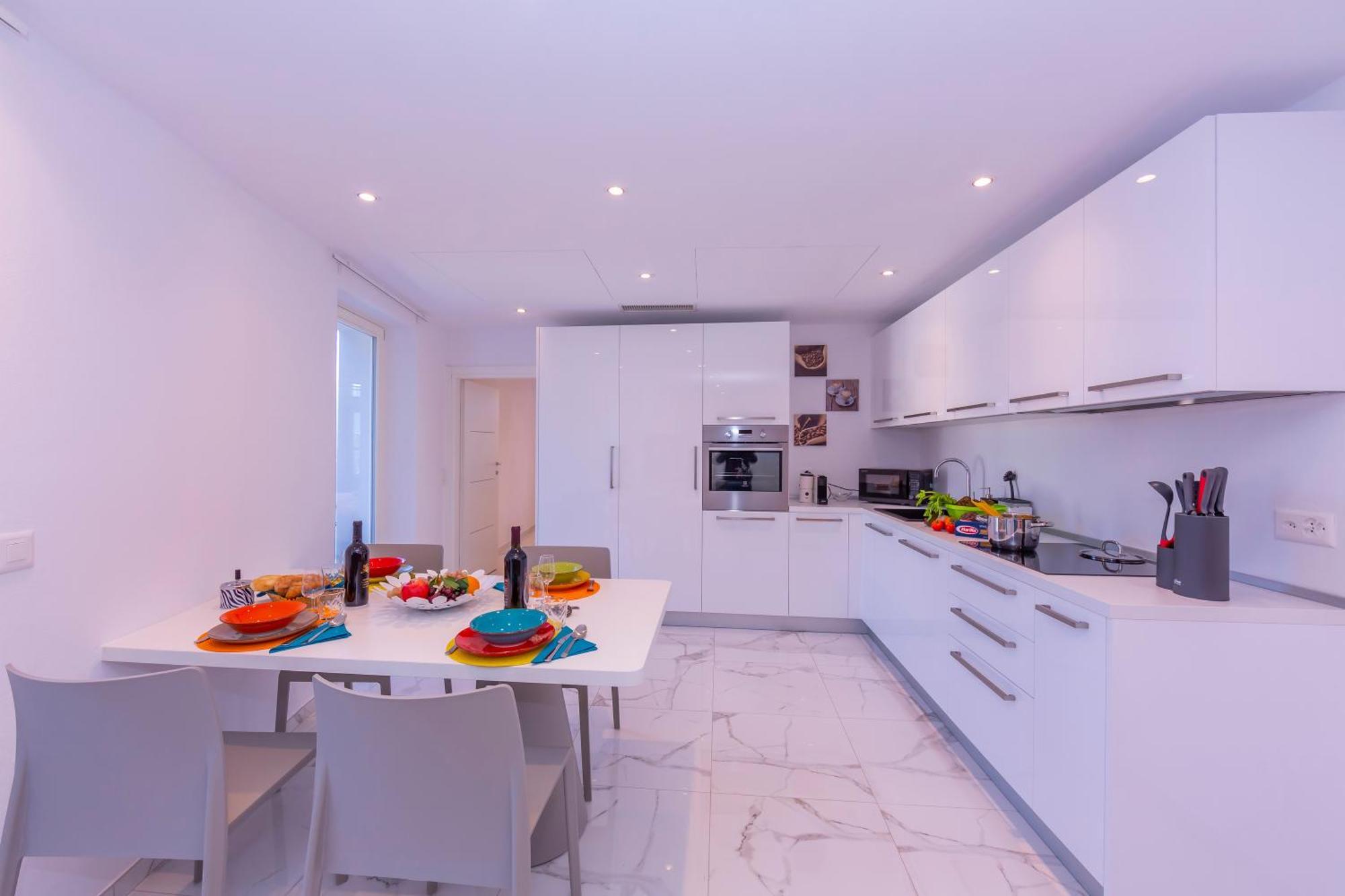 Yellow View Apartment - Happy Rentals رونكو سوبرا أسكونا المظهر الخارجي الصورة