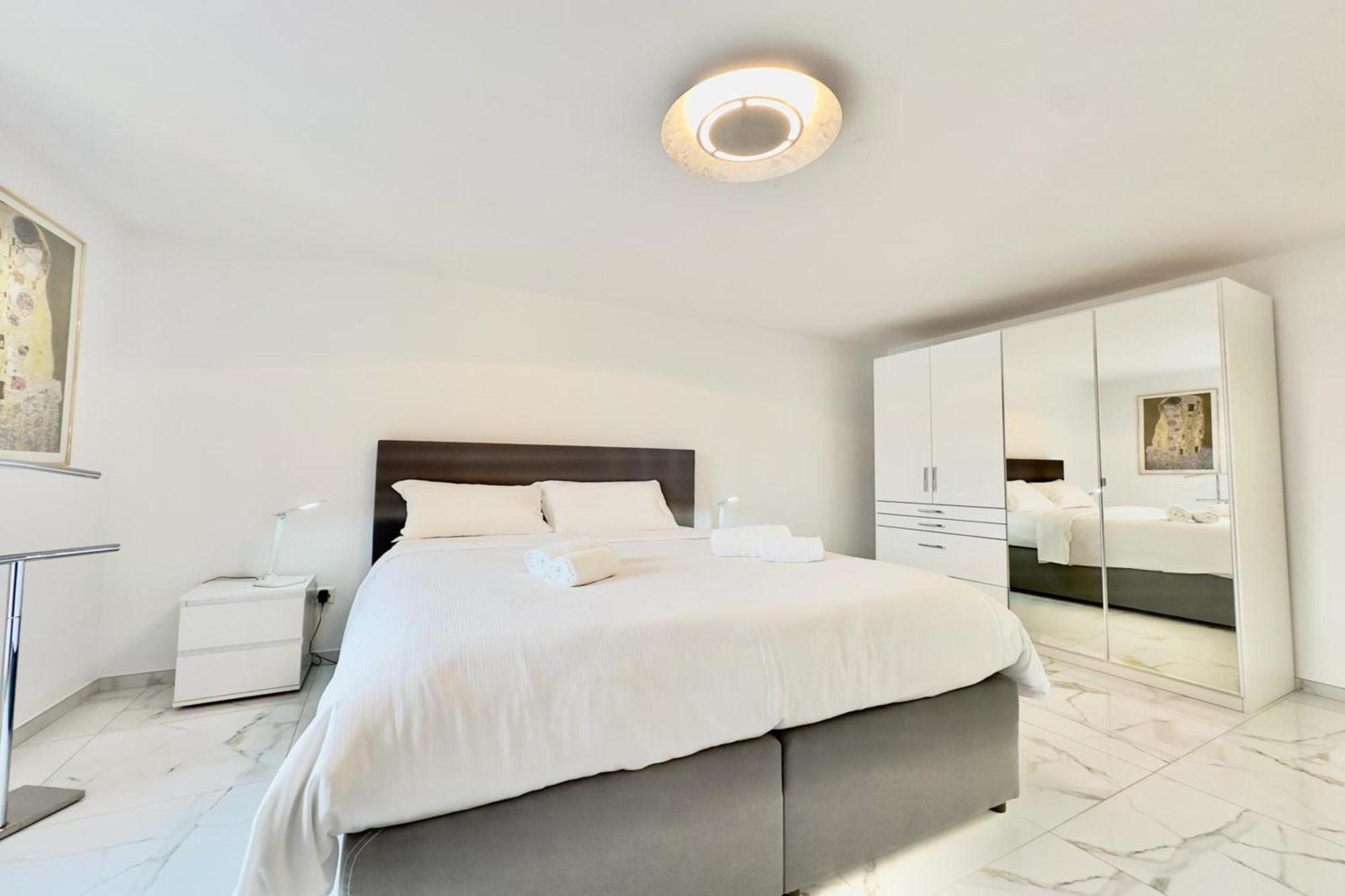 Yellow View Apartment - Happy Rentals رونكو سوبرا أسكونا المظهر الخارجي الصورة